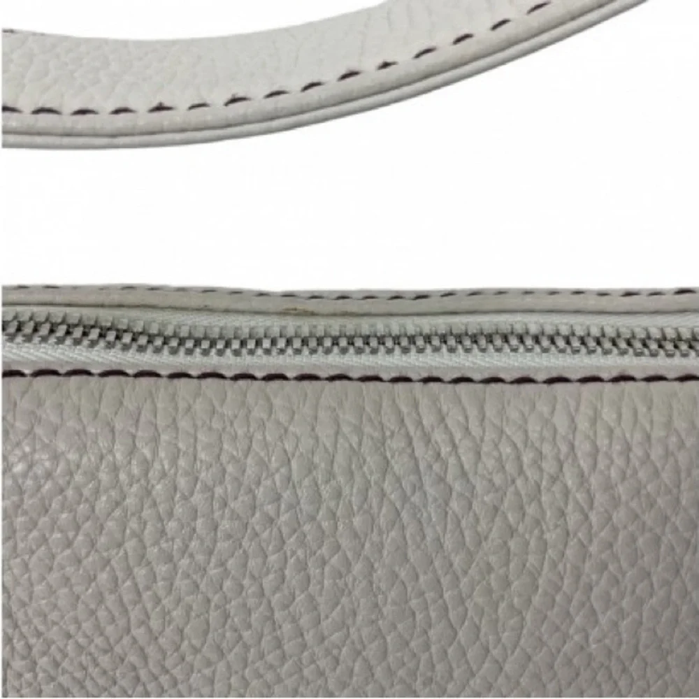 EUC! Authentic vintage Chanel embossed pebble leather bag - Picture 13 of 16